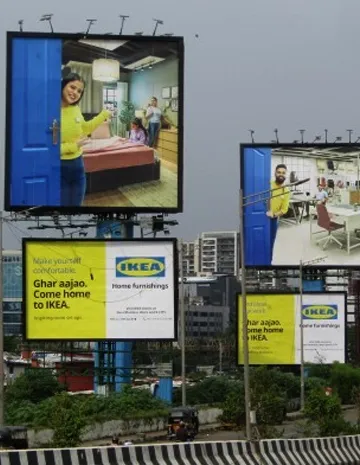 Hoarding advertising agency in Mumbai